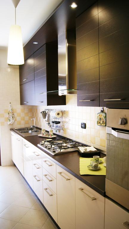 Sweet Roman Holiday Fiumicino Room photo